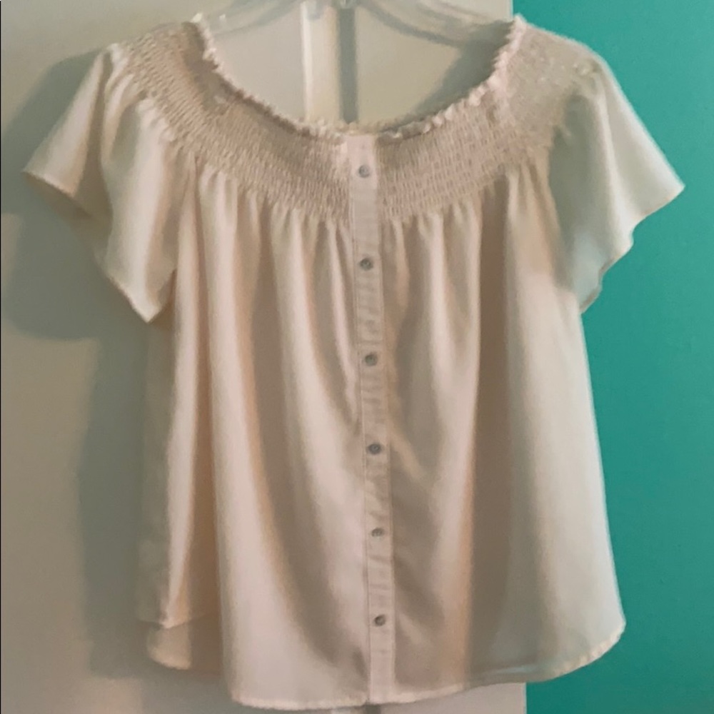 Flouncy fun top
